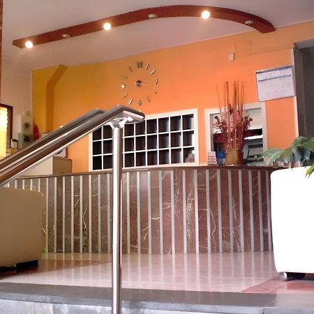 Hotel Medium Montecarlo Palafrugell Buitenkant foto