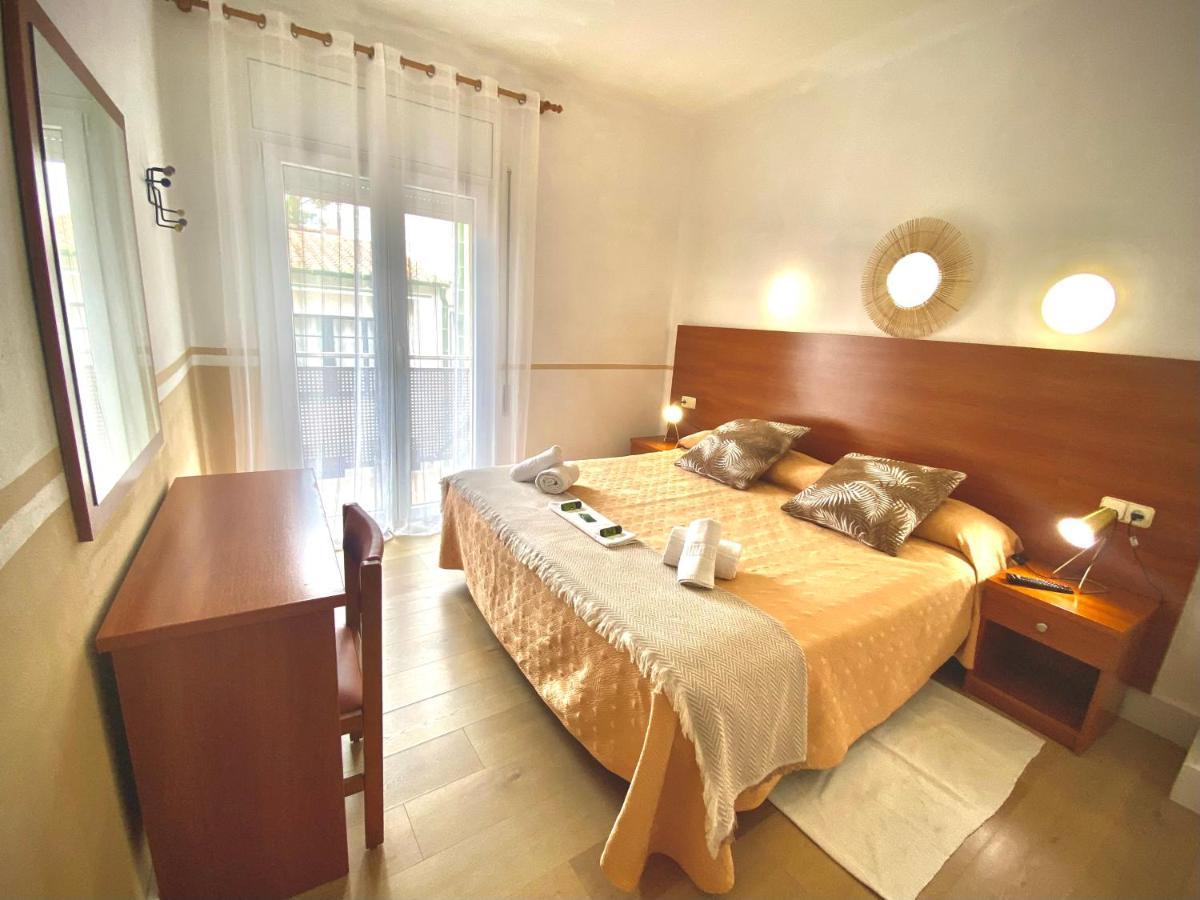 Hotel Medium Montecarlo Palafrugell Buitenkant foto