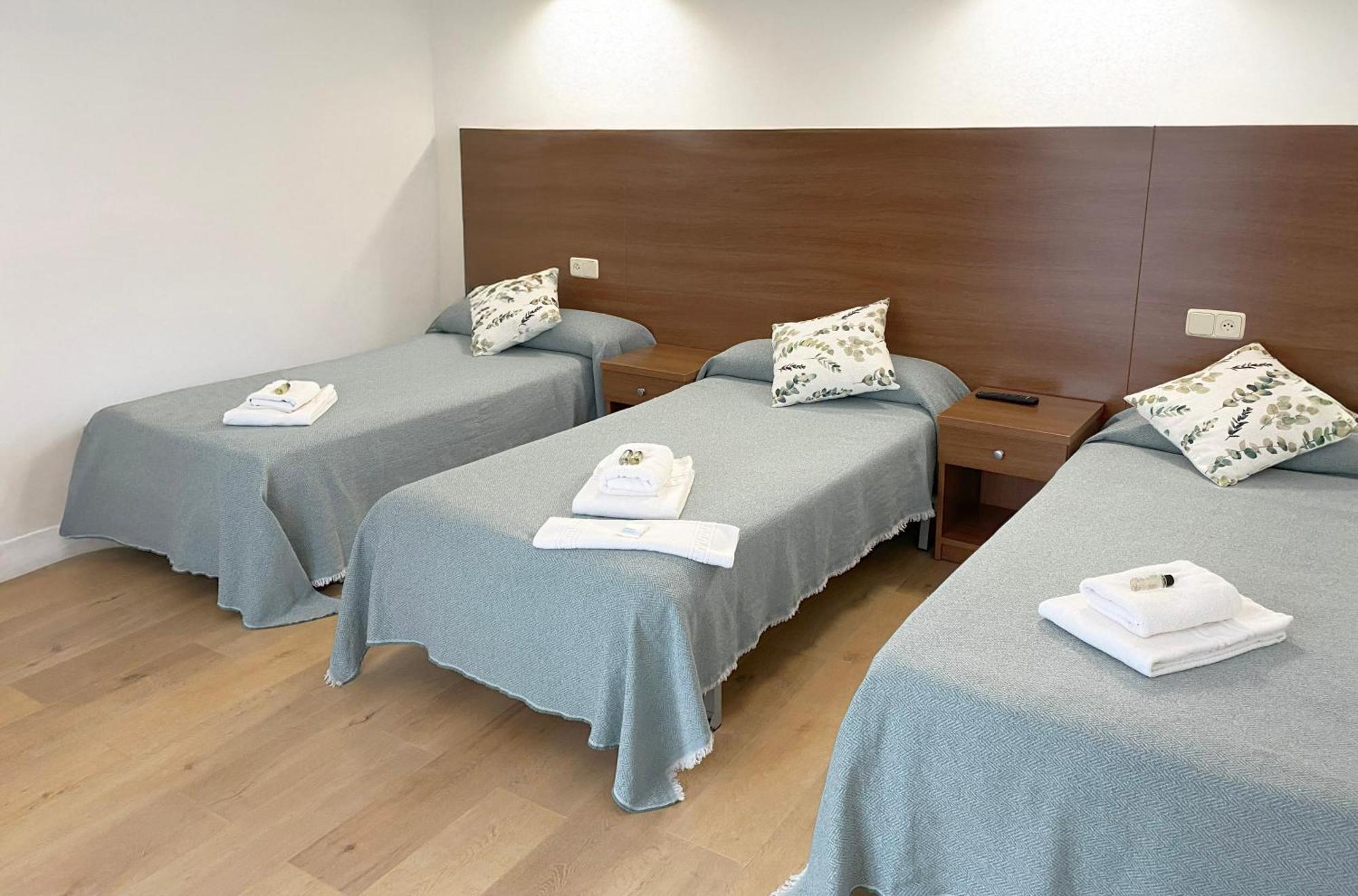Hotel Medium Montecarlo Palafrugell Kamer foto